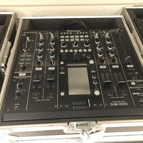 Pioneer JDM 2000 mixer